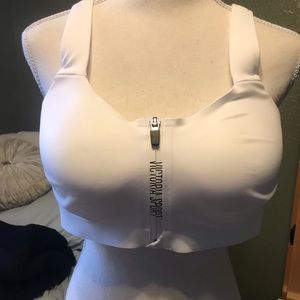 VS WHITE SPORTS BRA 38D